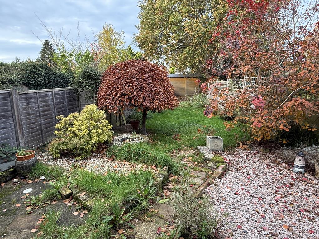 Lot: 59 - HOUSE IN NEED OF IMPROVEMENT IN WEALDEN VILLAGE - Rear Garden of Period Cottage for Improvement